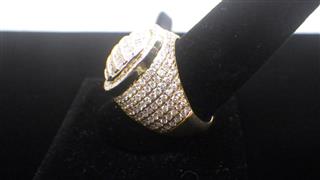 Men's 10K Diamond Cluster Oval Ring Yellow Gold 13g Size 10.5